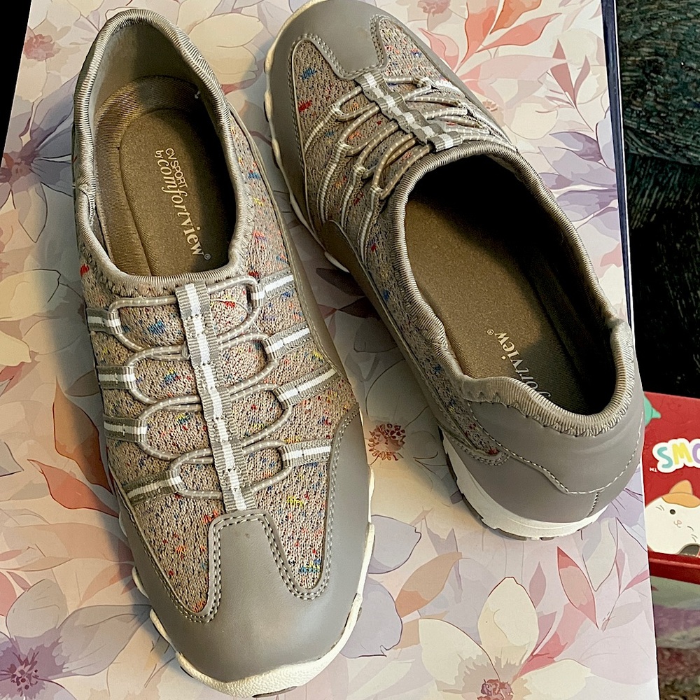 Comfort View  Multicolor Women's Sneakers.👀